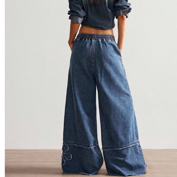 Boho Dark Wash Floral Patchwork Stretchy Waist Wide Leg Denim Jean Pants - Picture 7 of 7